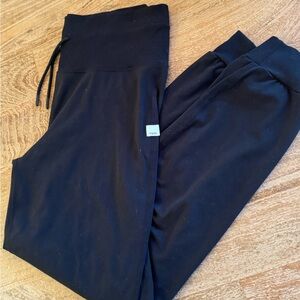 Vuori Black Joggers